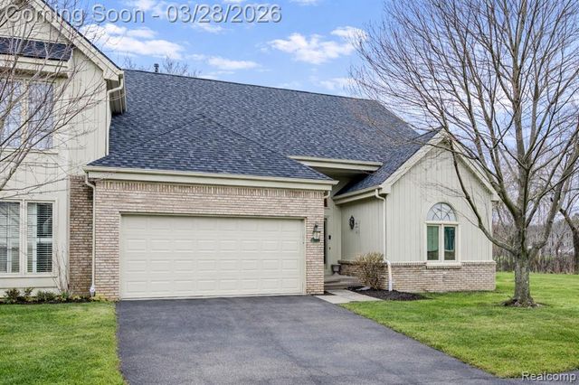 36567 Martel Court, Farmington Hills, MI 48335