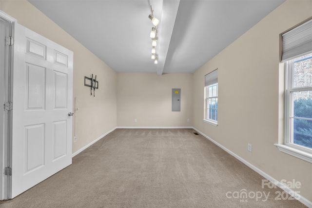 312 Oak Knoll, Hildebran, NC 28637