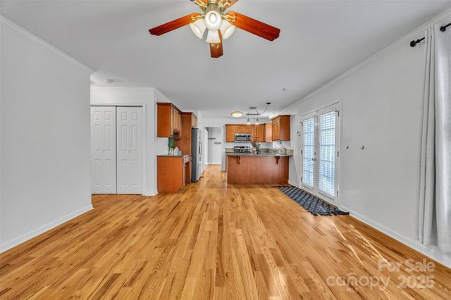 312 Oak Knoll, Hildebran, NC 28637