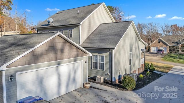 312 Oak Knoll, Hildebran, NC 28637