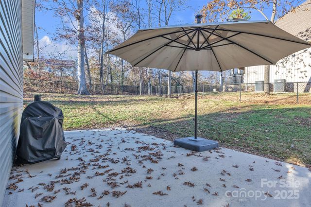 312 Oak Knoll, Hildebran, NC 28637