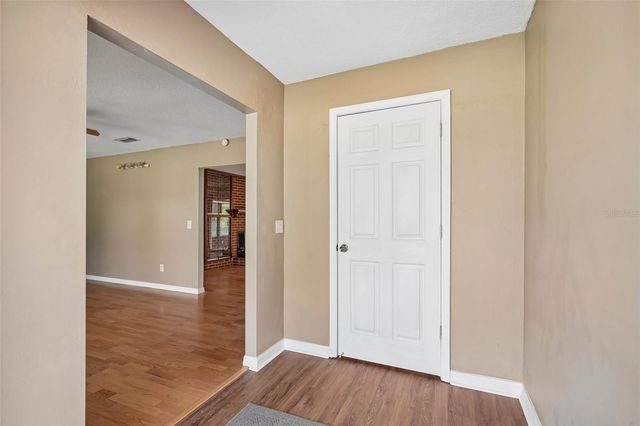 6827 SW 35TH WAY, Gainesville, FL 32608
