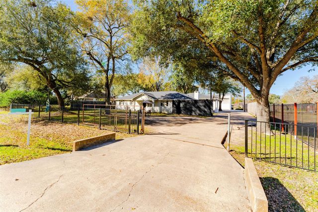 11407 Iberia Drive, Houston, TX 77065