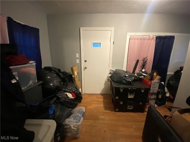 9905 Nelson Avenue, Cleveland, OH 44105