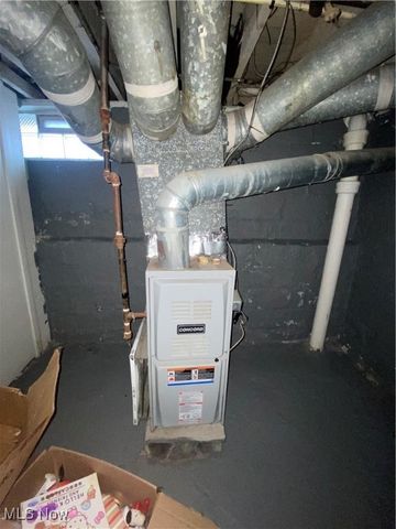 9905 Nelson Avenue, Cleveland, OH 44105