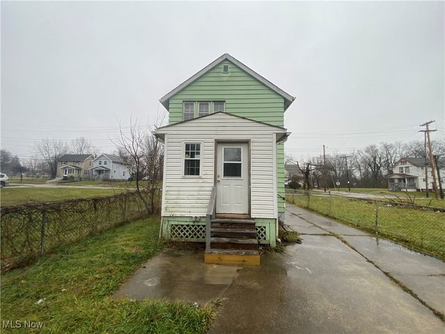 9905 Nelson Avenue, Cleveland, OH 44105