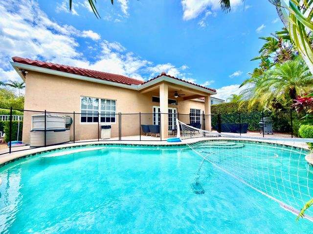 1618 Royal Grove Way, Weston, FL 33327