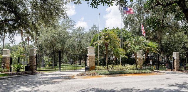 307 CARRIAGE OAK PL, Seffner, FL 33584