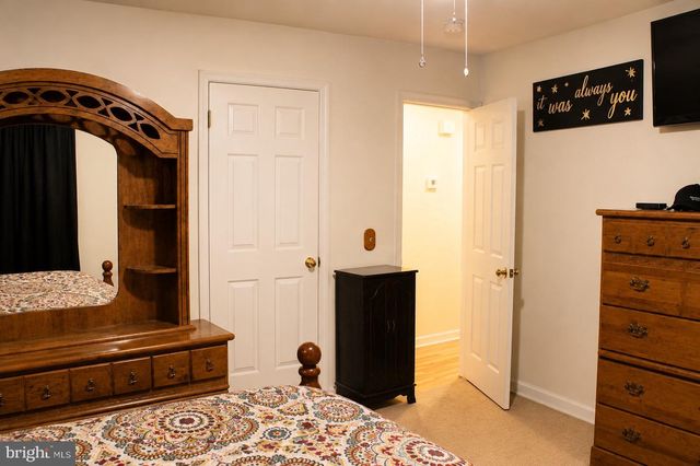 5964 RIVERBEND LN, Reva, VA 22735