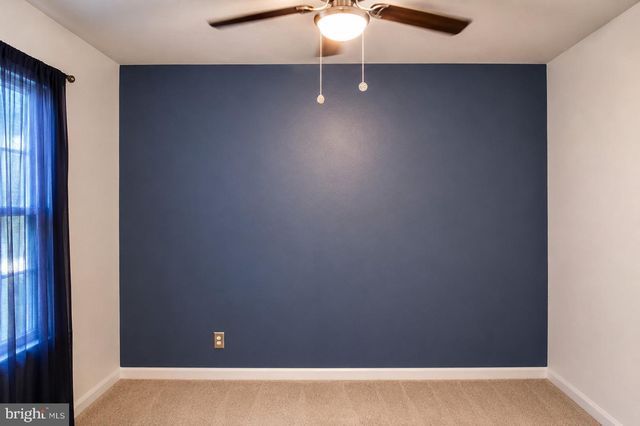 5964 RIVERBEND LN, Reva, VA 22735