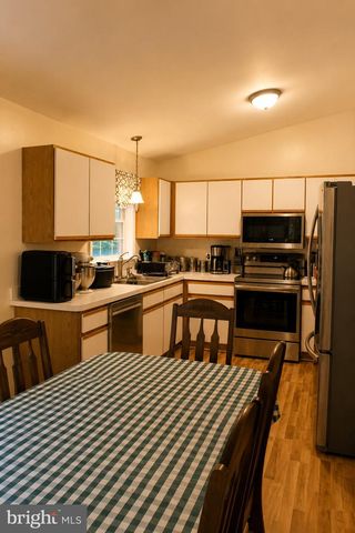 5964 RIVERBEND LN, Reva, VA 22735