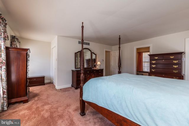 132 MILL ST, Port Republic, NJ 08241