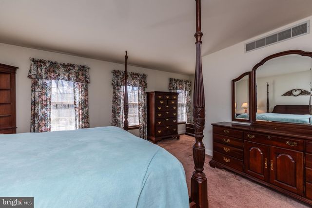 132 MILL ST, Port Republic, NJ 08241