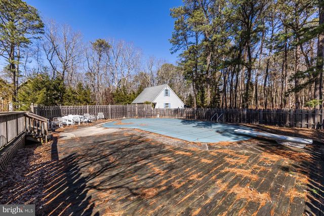 132 MILL ST, Port Republic, NJ 08241