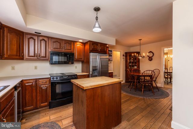 132 MILL ST, Port Republic, NJ 08241
