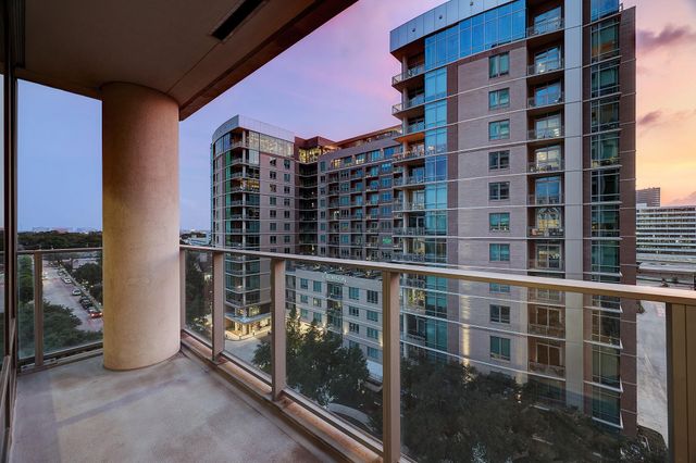 2047 Westcreek Lane 807, Houston, TX 77027