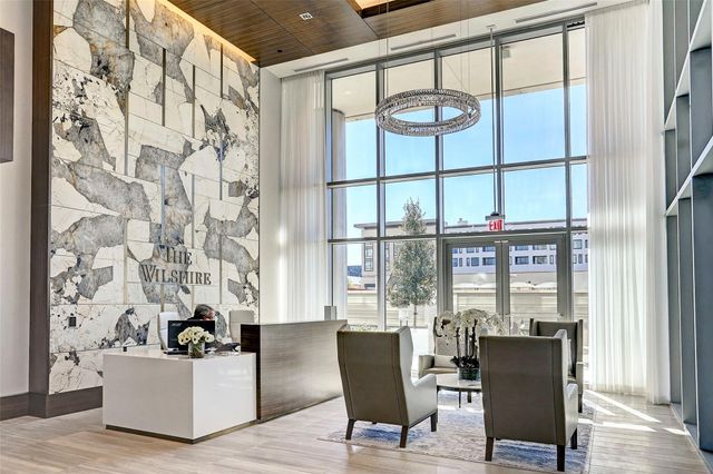 2047 Westcreek Lane 807, Houston, TX 77027