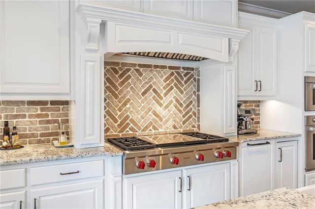 6026 GC Crow Road, Flowery Branch, GA 30542