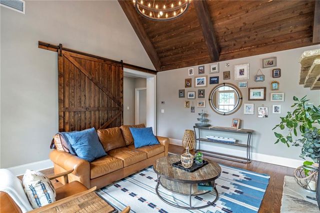 6026 GC Crow Road, Flowery Branch, GA 30542