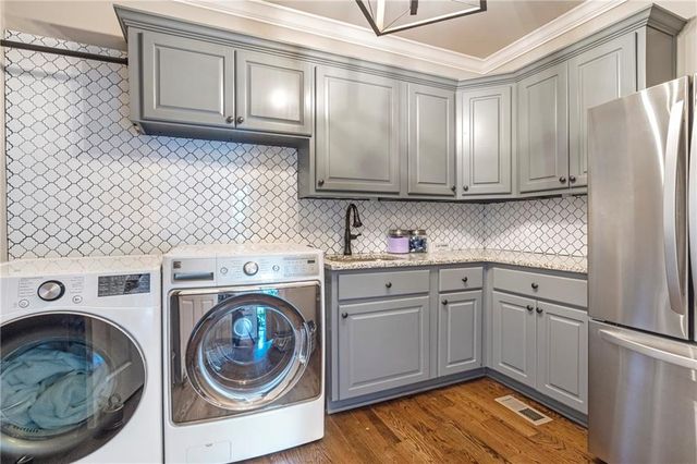 6026 GC Crow Road, Flowery Branch, GA 30542