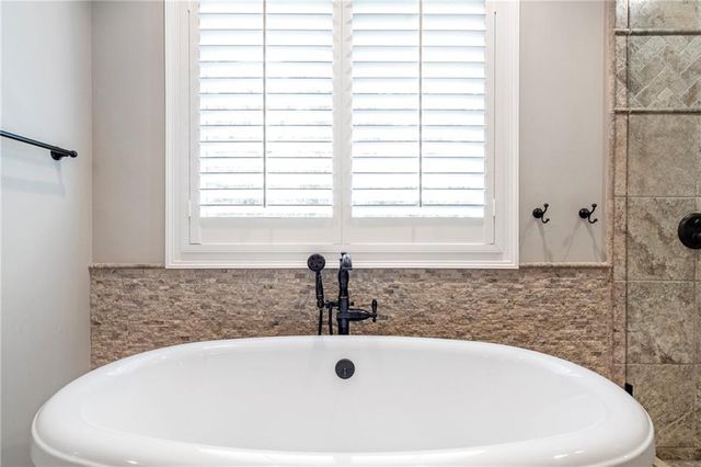 6026 GC Crow Road, Flowery Branch, GA 30542