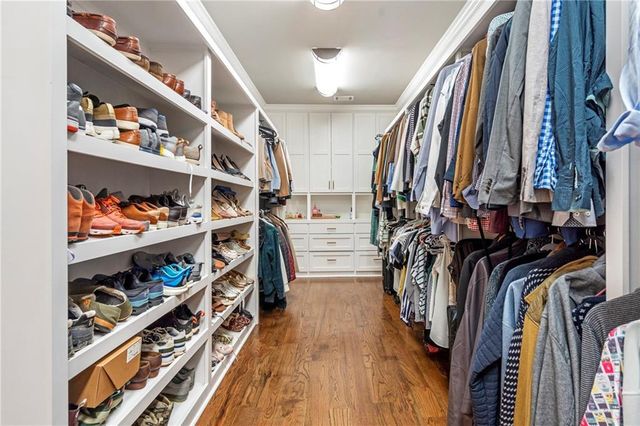 6026 GC Crow Road, Flowery Branch, GA 30542