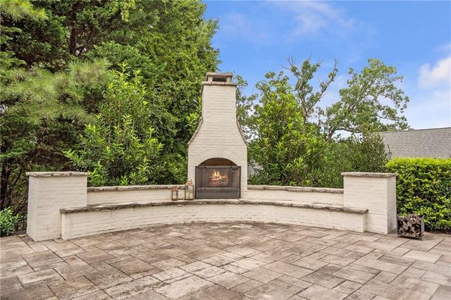 6026 GC Crow Road, Flowery Branch, GA 30542