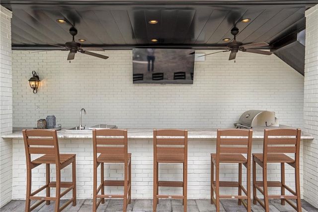 6026 GC Crow Road, Flowery Branch, GA 30542