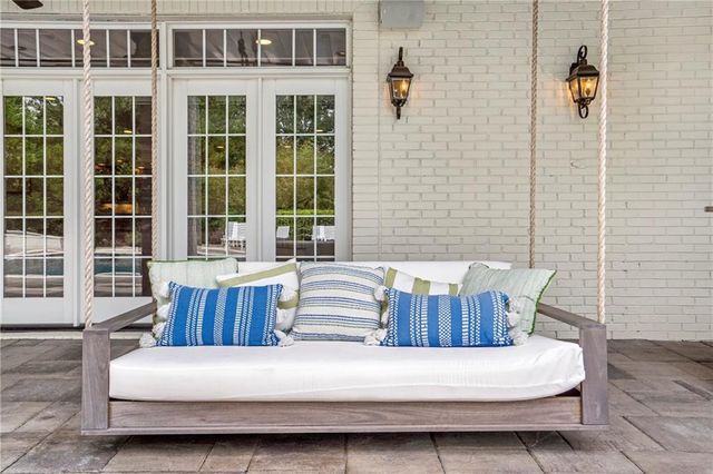 6026 GC Crow Road, Flowery Branch, GA 30542