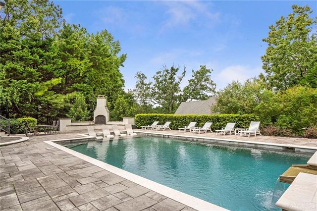 6026 GC Crow Road, Flowery Branch, GA 30542