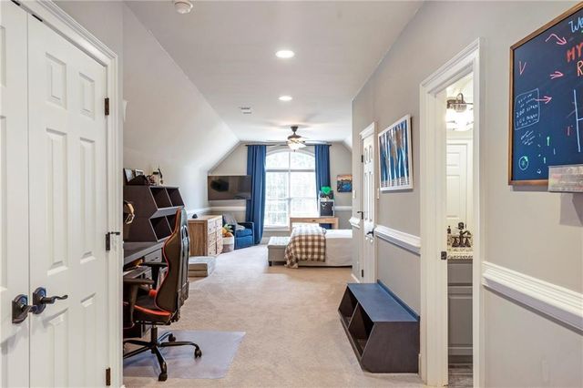 6026 GC Crow Road, Flowery Branch, GA 30542