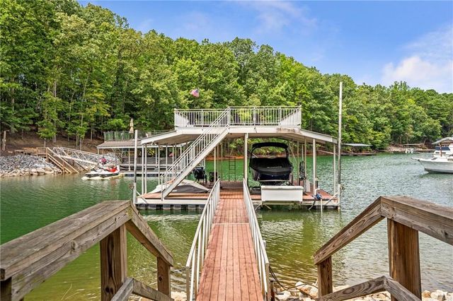 6026 GC Crow Road, Flowery Branch, GA 30542