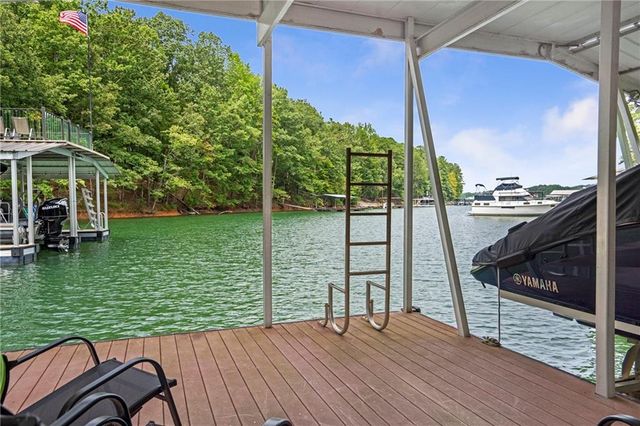 6026 GC Crow Road, Flowery Branch, GA 30542