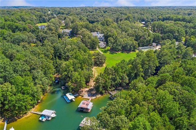 6026 GC Crow Road, Flowery Branch, GA 30542