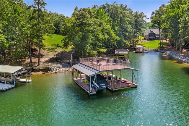 6026 GC Crow Road, Flowery Branch, GA 30542