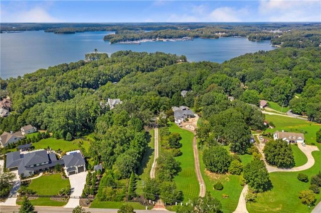 6026 GC Crow Road, Flowery Branch, GA 30542