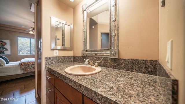 7841 E MCDOWELL Road E, Mesa, AZ 85207