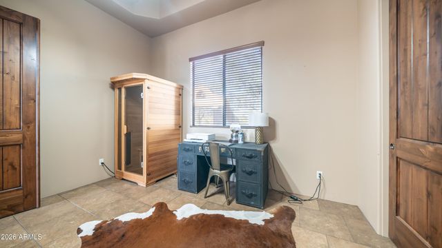 7841 E MCDOWELL Road E, Mesa, AZ 85207