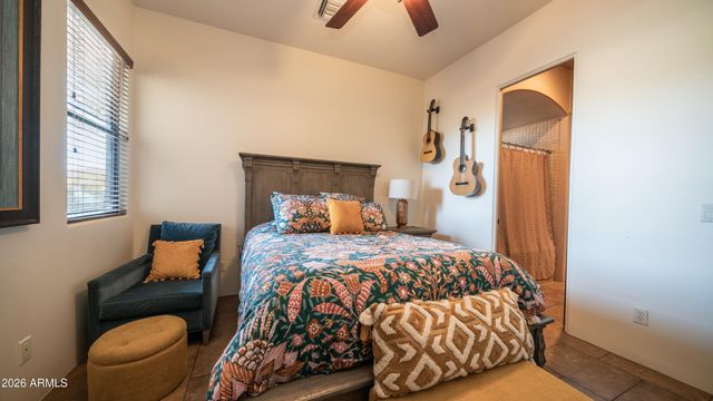 7841 E MCDOWELL Road E, Mesa, AZ 85207