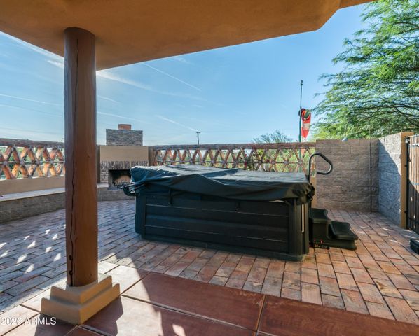 7841 E MCDOWELL Road E, Mesa, AZ 85207