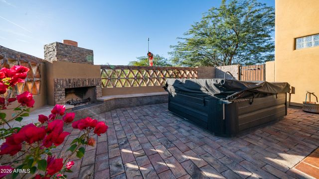 7841 E MCDOWELL Road E, Mesa, AZ 85207