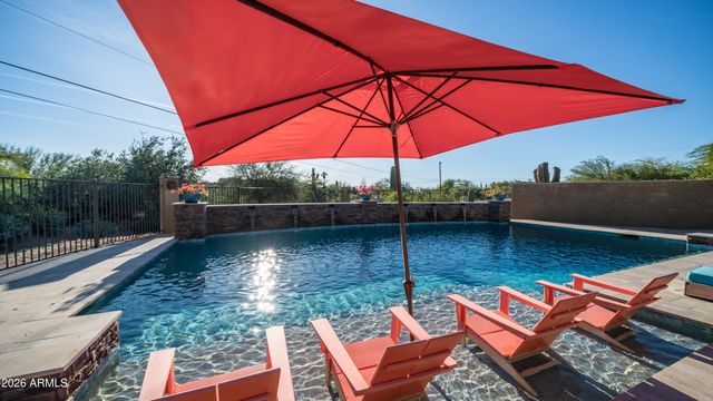 7841 E MCDOWELL Road E, Mesa, AZ 85207