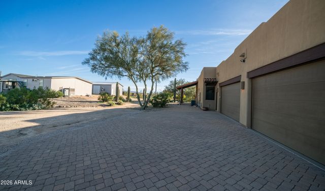 7841 E MCDOWELL Road E, Mesa, AZ 85207