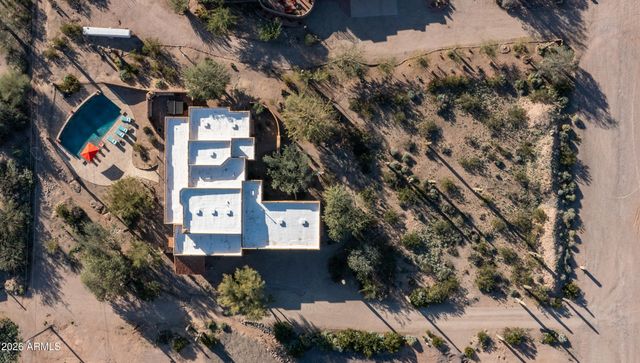 7841 E MCDOWELL Road E, Mesa, AZ 85207