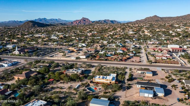 7841 E MCDOWELL Road E, Mesa, AZ 85207