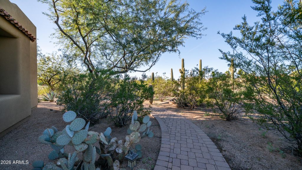 7841 E MCDOWELL Road E, Mesa, AZ 85207 — photo 5