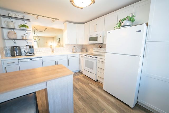 101 Scenic Drive, West Warwick, RI 02893