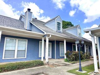 150 Ocean Dr #2B, Baton Rouge, LA 70806