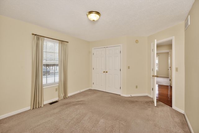 2125 Ladera Lane, Lexington, KY 40514