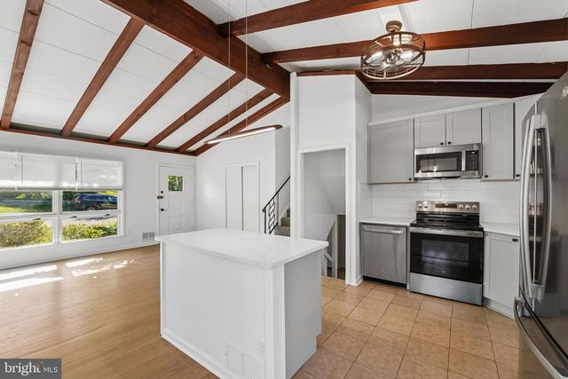 7610 KNOLLWOOD RD, Towson, MD 21286